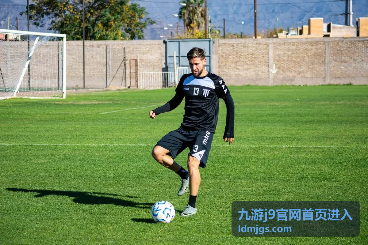 九游j9官网首页进入后页面分区与导航结构的查看方式